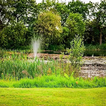 Flaxton Meadows Luxury Hotel