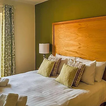 Flaxton Meadows Luxury Hotel Pickering