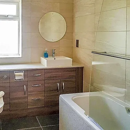 Flaxton Meadows Luxury Hotel