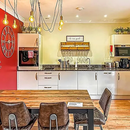 Flaxton Meadows Luxury *