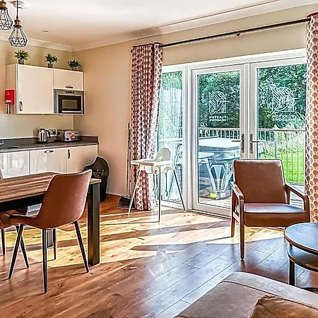 Flaxton Meadows Luxury Hotel *